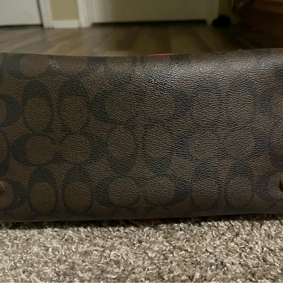 NWOT COACH RED ROWAN WITH STRAP in perfect condition with strap - Picture 3 of 10